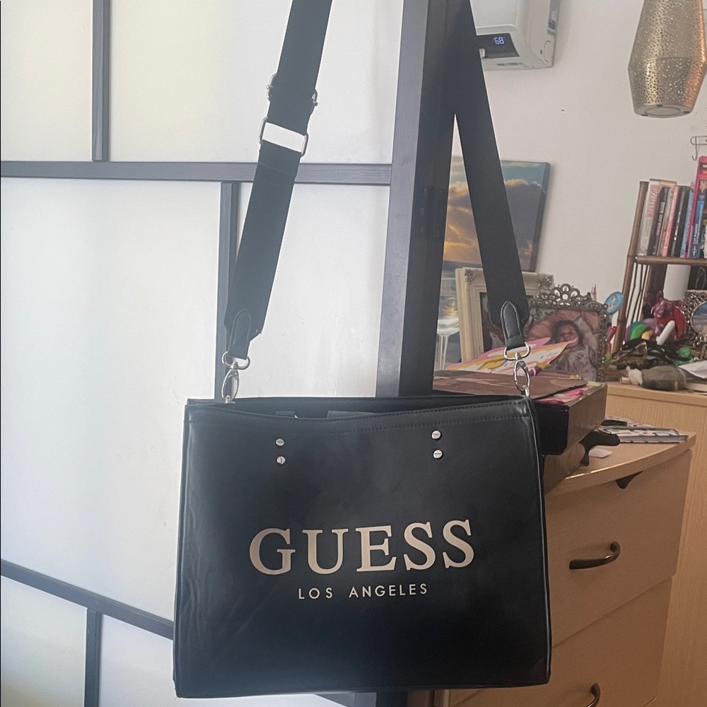 GUESS Black Los Angeles  Bag with tan  Logo